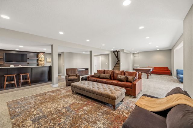 1201 North Drive, Polk City, IA 50226