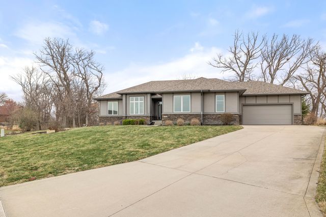 1201 North Drive, Polk City, IA 50226