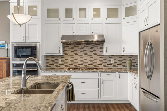 1201 North Drive, Polk City, IA 50226