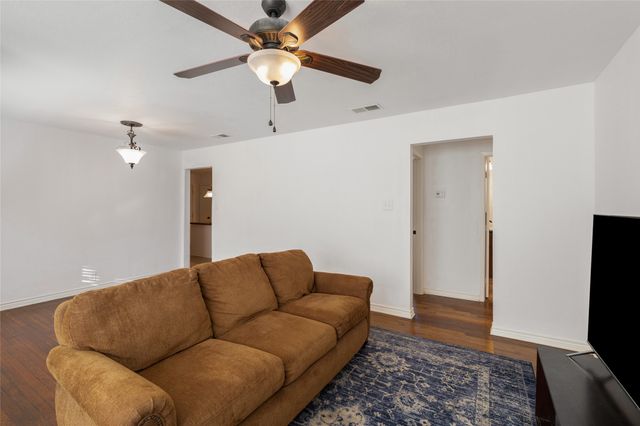 1517 N Highland Avenue, Sherman, TX 75092