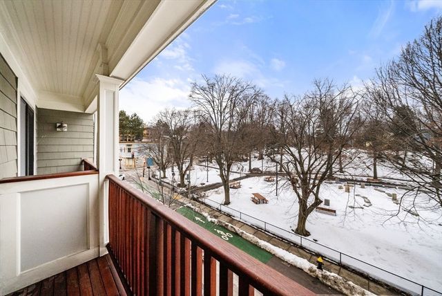 111-121 Green Street 303, Boston, MA 02130