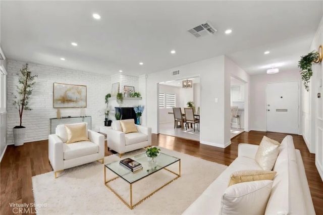 19116 Napa Street, Northridge, CA 91324