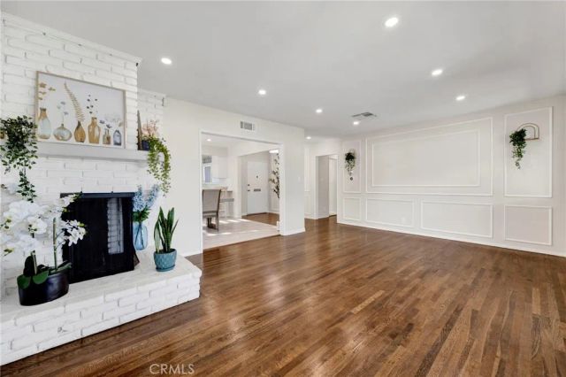 19116 Napa Street, Northridge, CA 91324