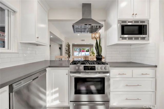 19116 Napa Street, Northridge, CA 91324