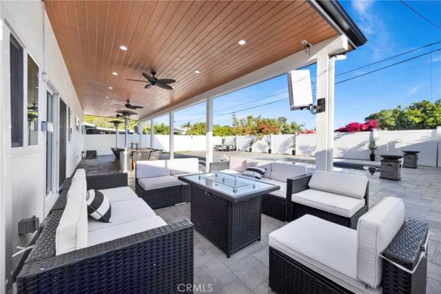 19116 Napa Street, Northridge, CA 91324