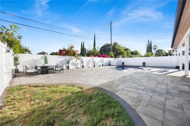 19116 Napa Street, Northridge, CA 91324