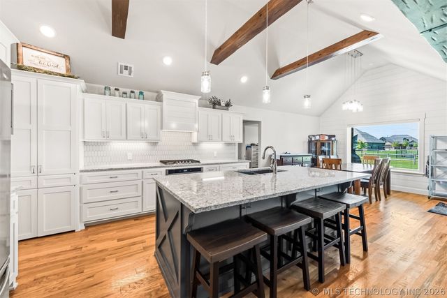 5565 E 141st Place N, Collinsville, OK 74021