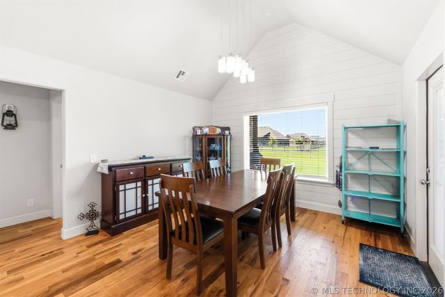 5565 E 141st Place N, Collinsville, OK 74021
