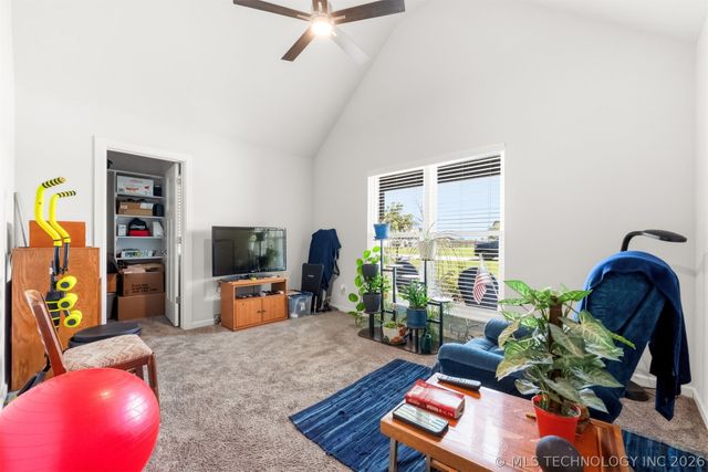 5565 E 141st Place N, Collinsville, OK 74021