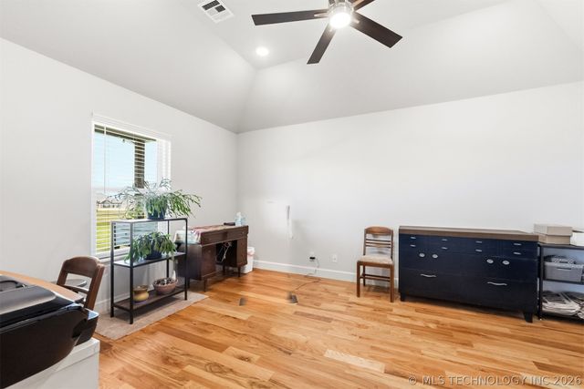 5565 E 141st Place N, Collinsville, OK 74021