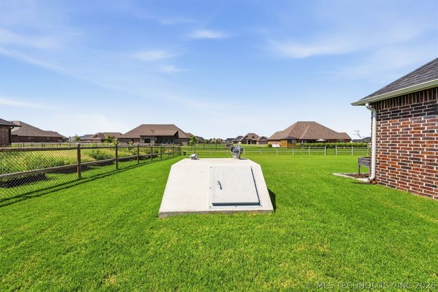 5565 E 141st Place N, Collinsville, OK 74021
