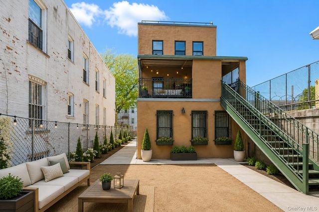425 Barbey Street, Brooklyn, NY 11207