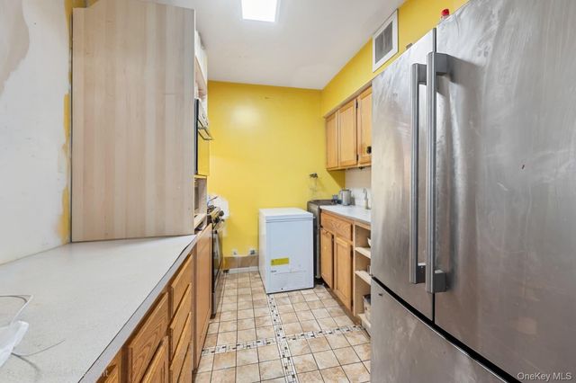 425 Barbey Street, Brooklyn, NY 11207