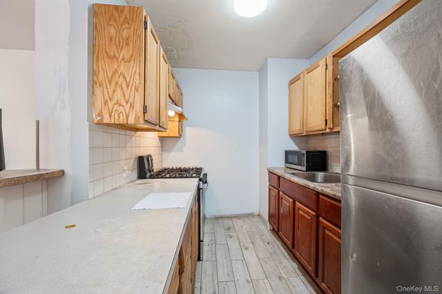 425 Barbey Street, Brooklyn, NY 11207