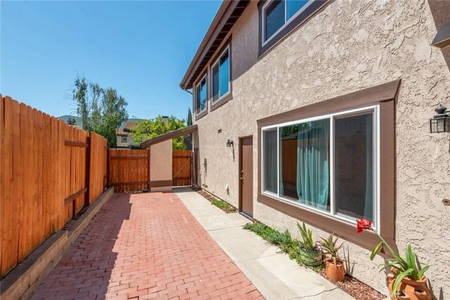 1881 Galway, Newbury Park, CA 91320