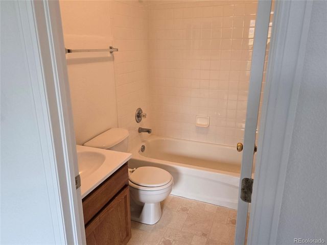 55606 E 28th Place, Strasburg, CO 80136
