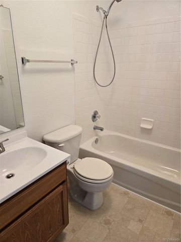 55606 E 28th Place, Strasburg, CO 80136