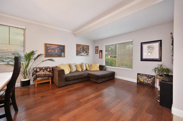 1908 Saint Anthony Ln, Roseville, CA 95747