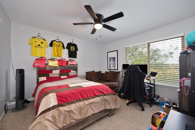 1908 Saint Anthony Ln, Roseville, CA 95747