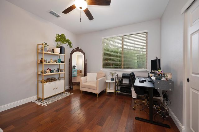 1908 Saint Anthony Ln, Roseville, CA 95747