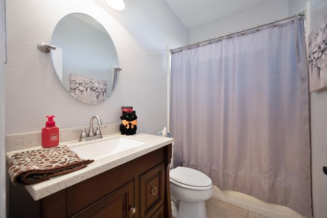 1908 Saint Anthony Ln, Roseville, CA 95747