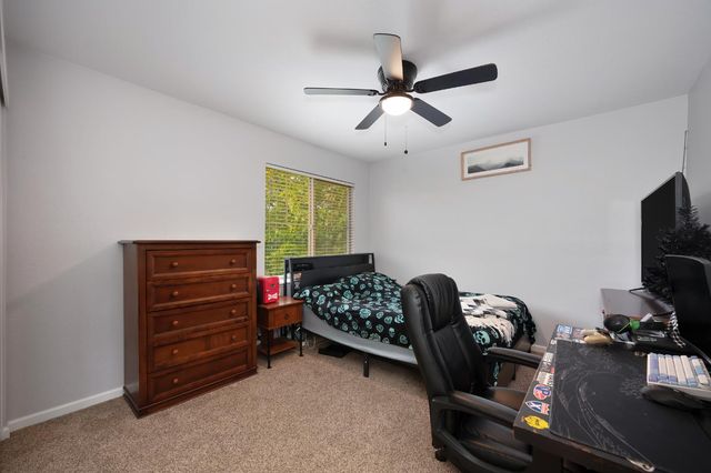 1908 Saint Anthony Ln, Roseville, CA 95747