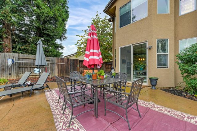 1908 Saint Anthony Ln, Roseville, CA 95747