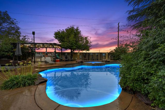 1908 Saint Anthony Ln, Roseville, CA 95747