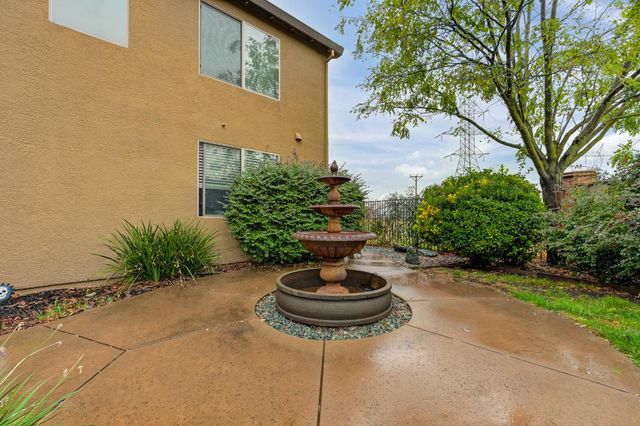 1908 Saint Anthony Ln, Roseville, CA 95747