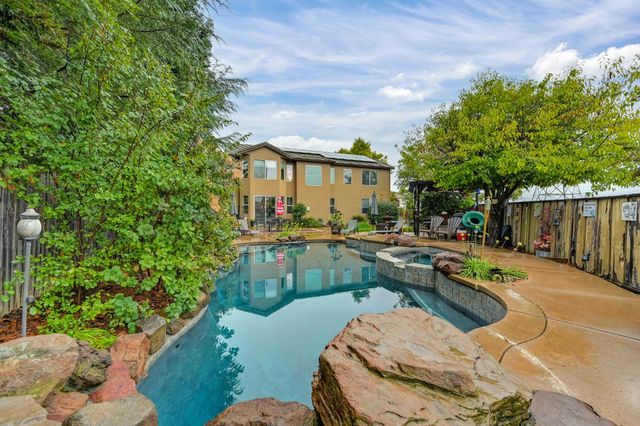 1908 Saint Anthony Ln, Roseville, CA 95747