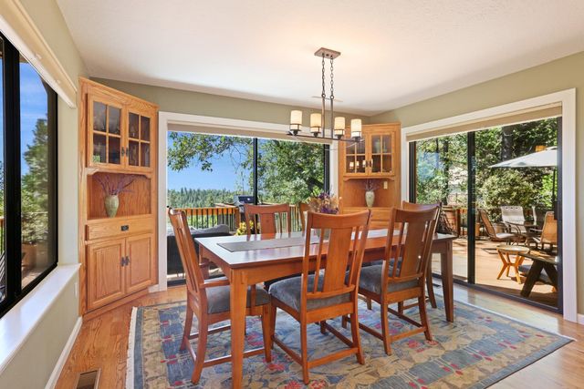 659 Sugarbush, Murphys, CA 95247