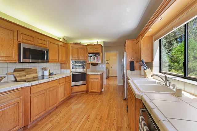 659 Sugarbush, Murphys, CA 95247