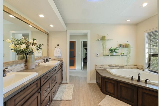 659 Sugarbush, Murphys, CA 95247