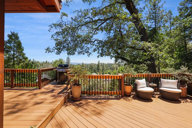 659 Sugarbush, Murphys, CA 95247