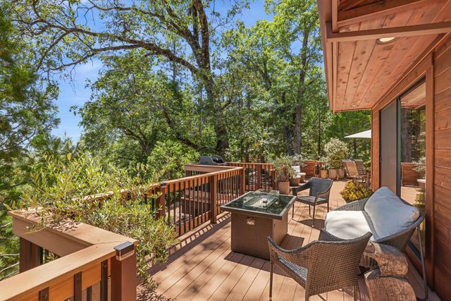 659 Sugarbush, Murphys, CA 95247