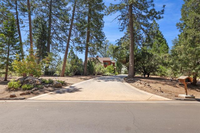 659 Sugarbush, Murphys, CA 95247