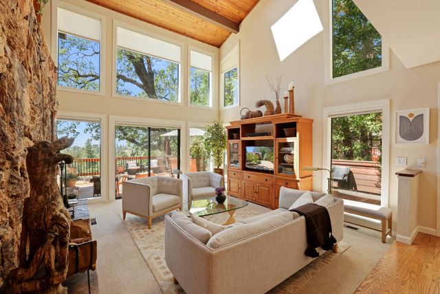 659 Sugarbush, Murphys, CA 95247