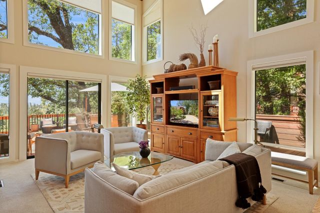 659 Sugarbush, Murphys, CA 95247
