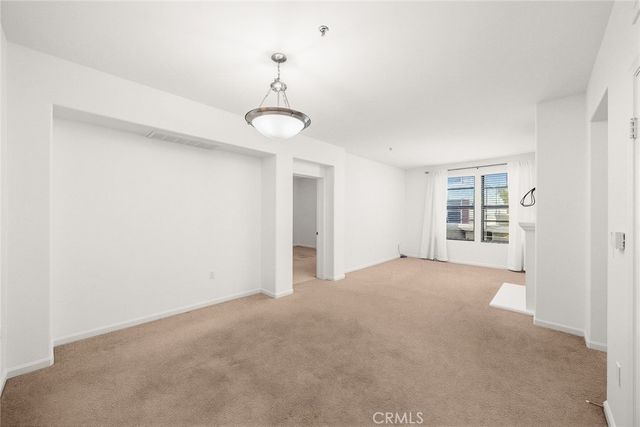 128 N Oak Knoll 206, Pasadena, CA 91101