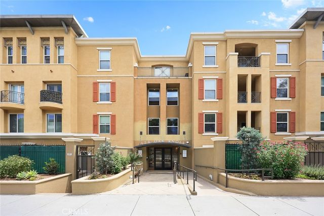 128 N Oak Knoll 206, Pasadena, CA 91101