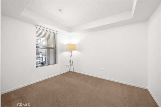 128 N Oak Knoll 206, Pasadena, CA 91101