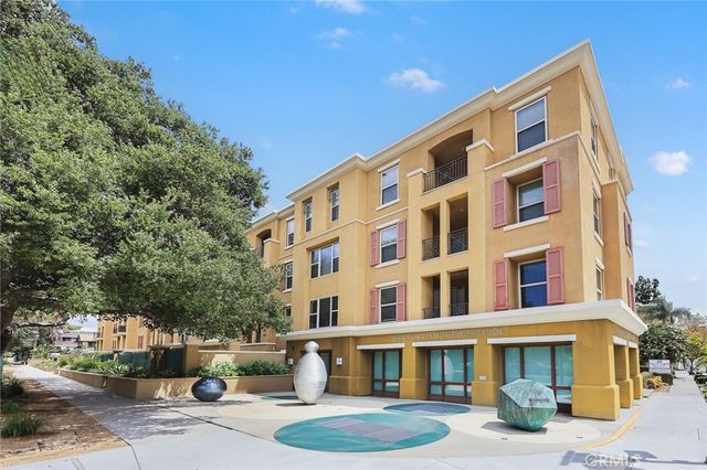 128 N Oak Knoll 206, Pasadena, CA 91101
