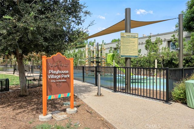 128 N Oak Knoll 206, Pasadena, CA 91101