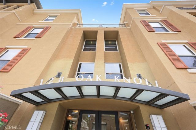 128 N Oak Knoll 206, Pasadena, CA 91101