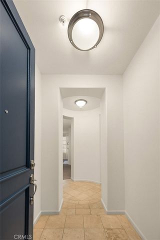128 N Oak Knoll 206, Pasadena, CA 91101