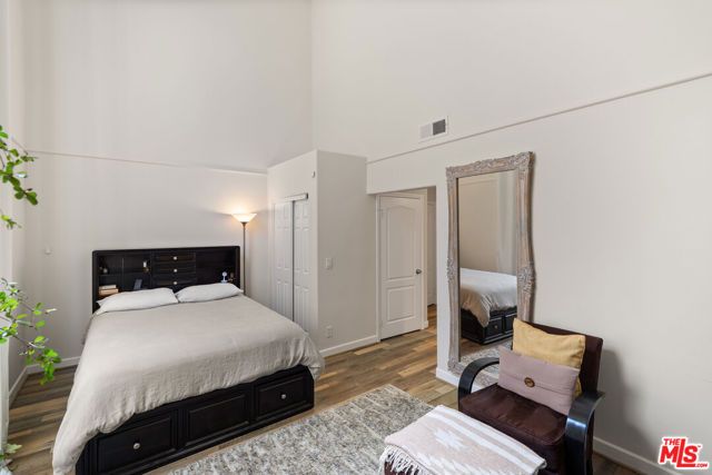7101 La Tijera Boulevard J201, Los Angeles, CA 90045