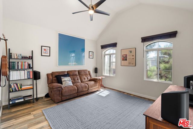 7101 La Tijera Boulevard J201, Los Angeles, CA 90045