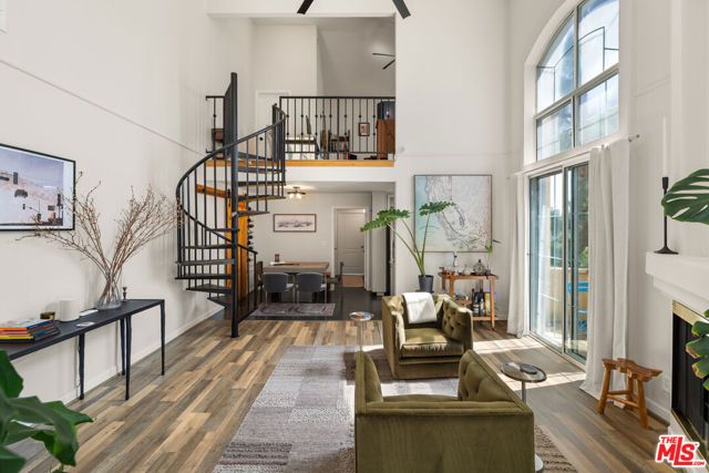 7101 La Tijera Boulevard J201, Los Angeles, CA 90045
