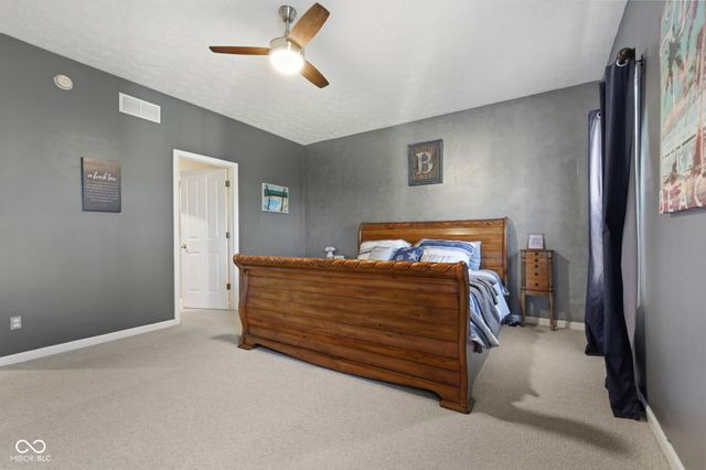 9103 Iris Lane, Zionsville, IN 46077