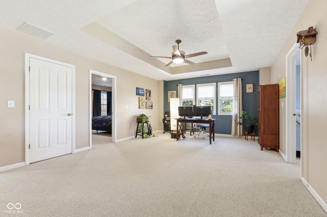 9103 Iris Lane, Zionsville, IN 46077